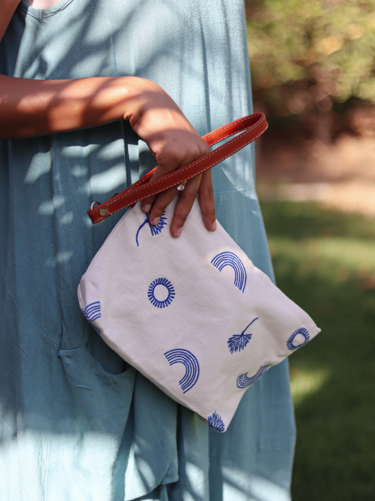 Blue breeze pouch