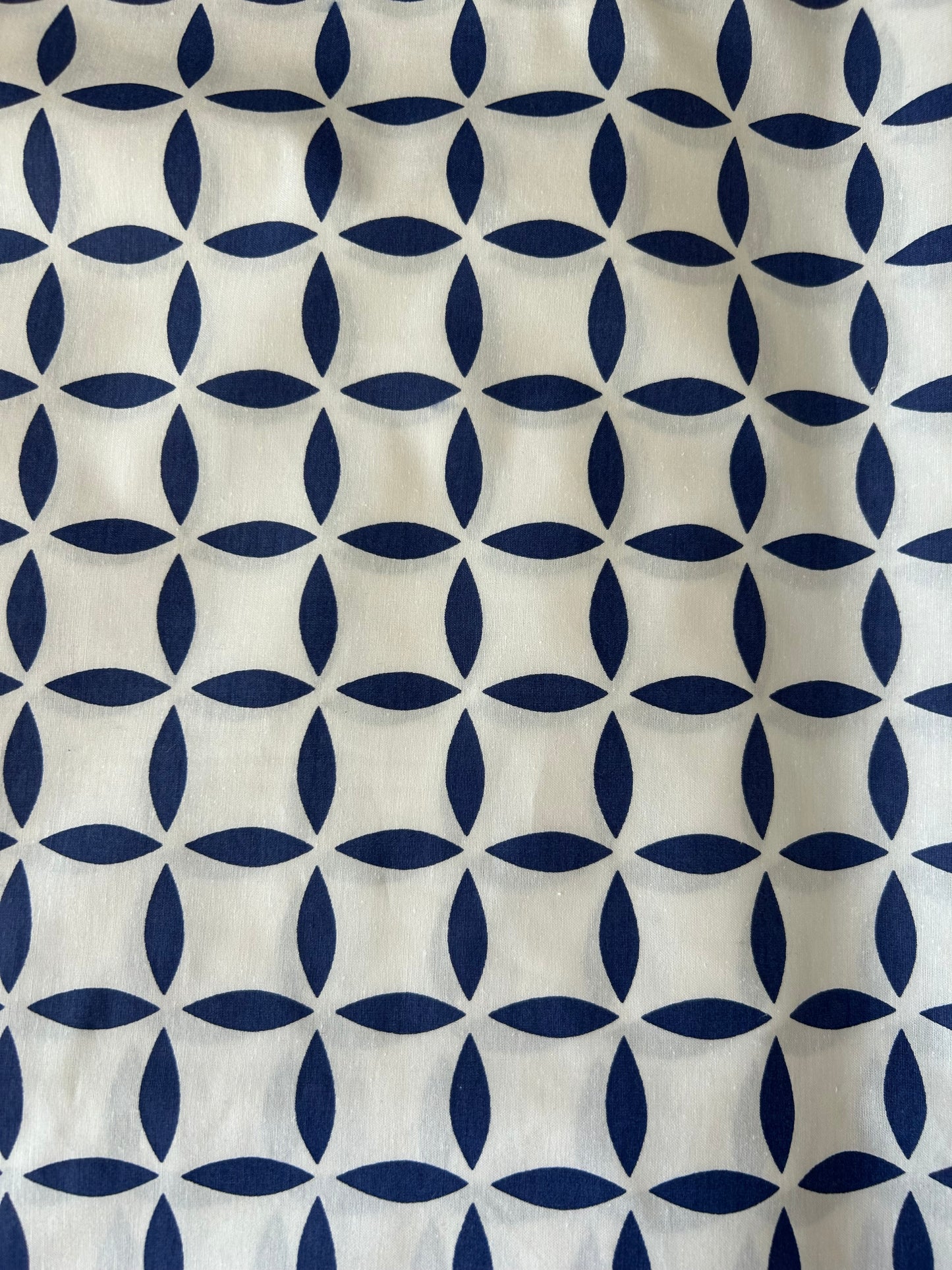 Blue square printed bed sheet set