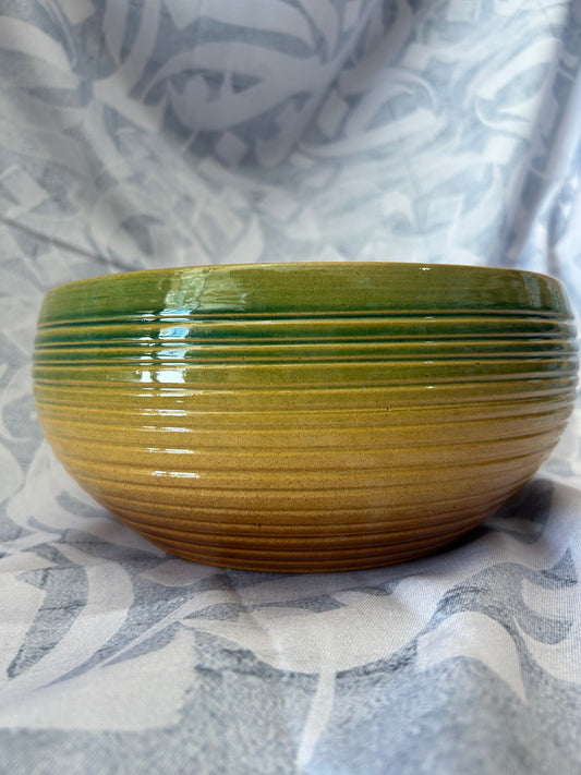 Green pottery bowel