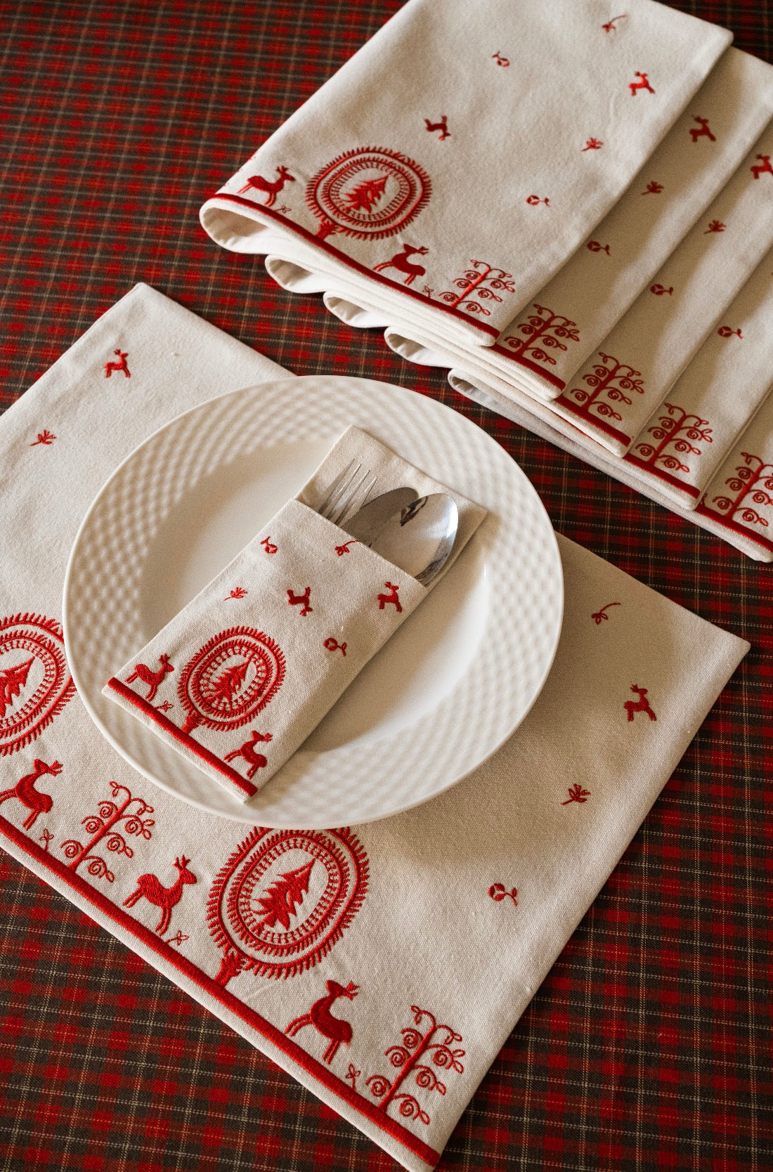 Deer Garden Placemats set