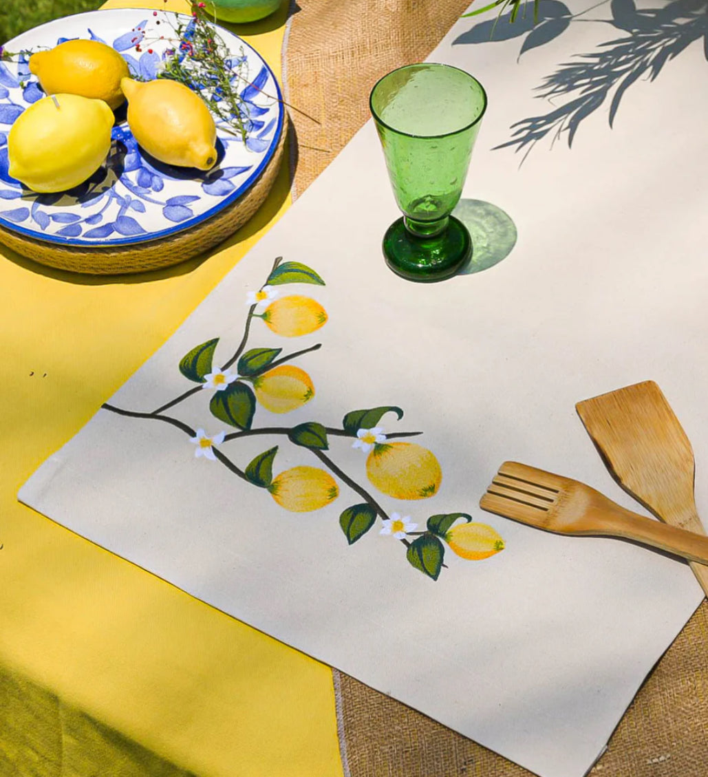 Laimoon table runner