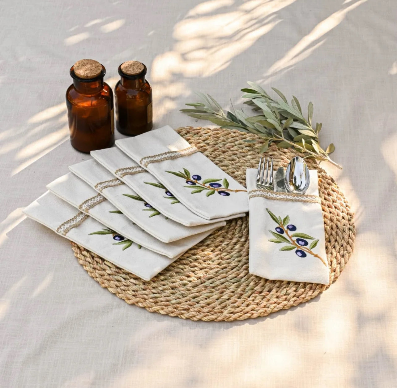 Olive branch cutlery holder