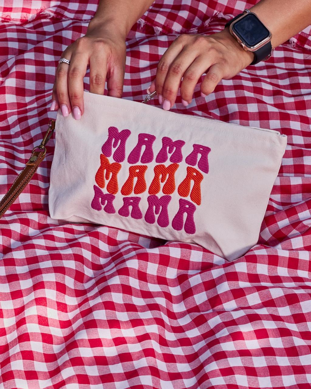 Mama pouch