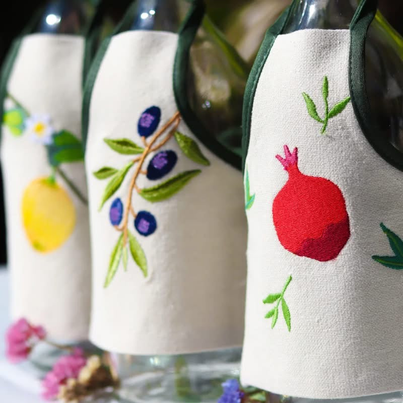 Set of 3 bloom bottle aprons