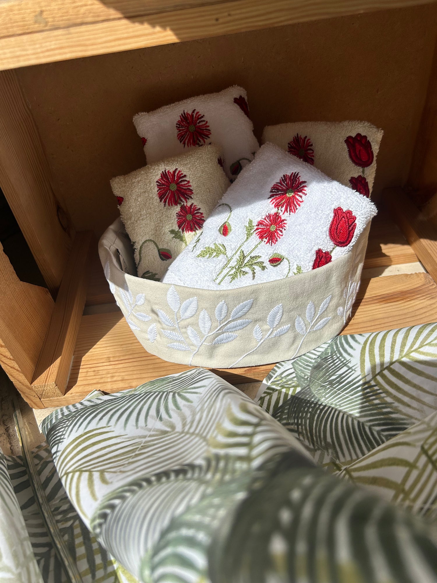 Hand-Towels