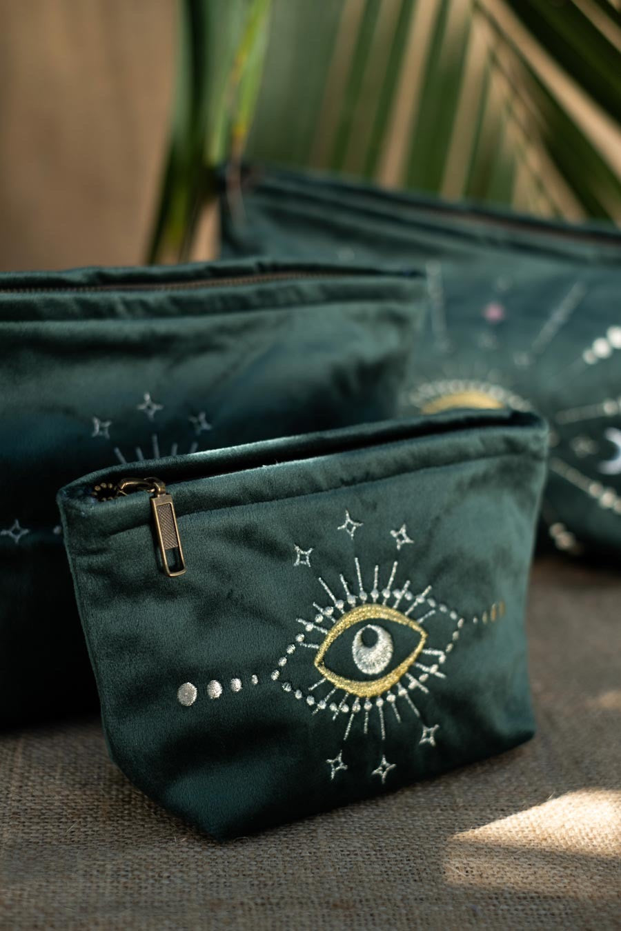 Lunara velvet pouch