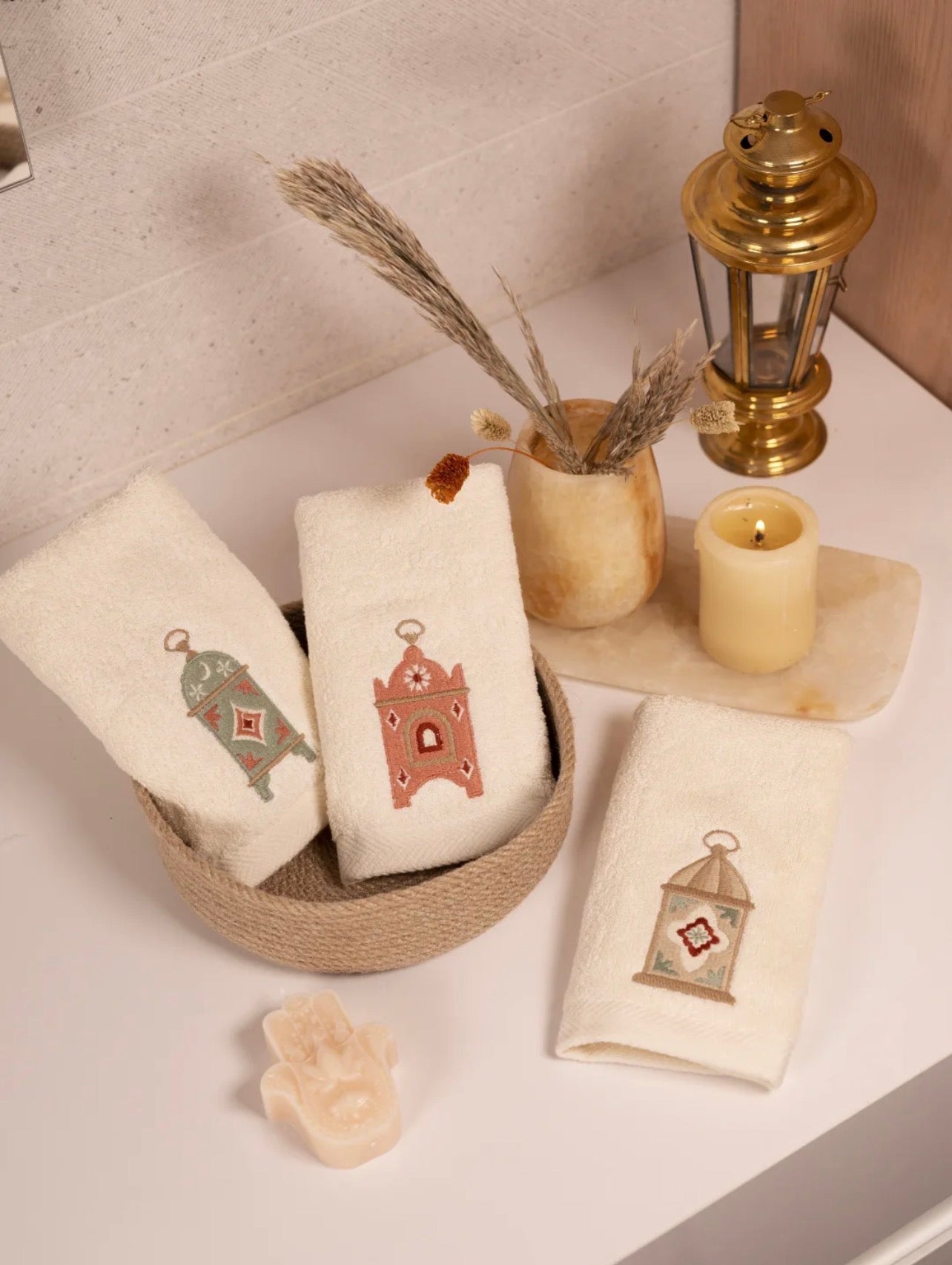 Pastel lanterns guest towels