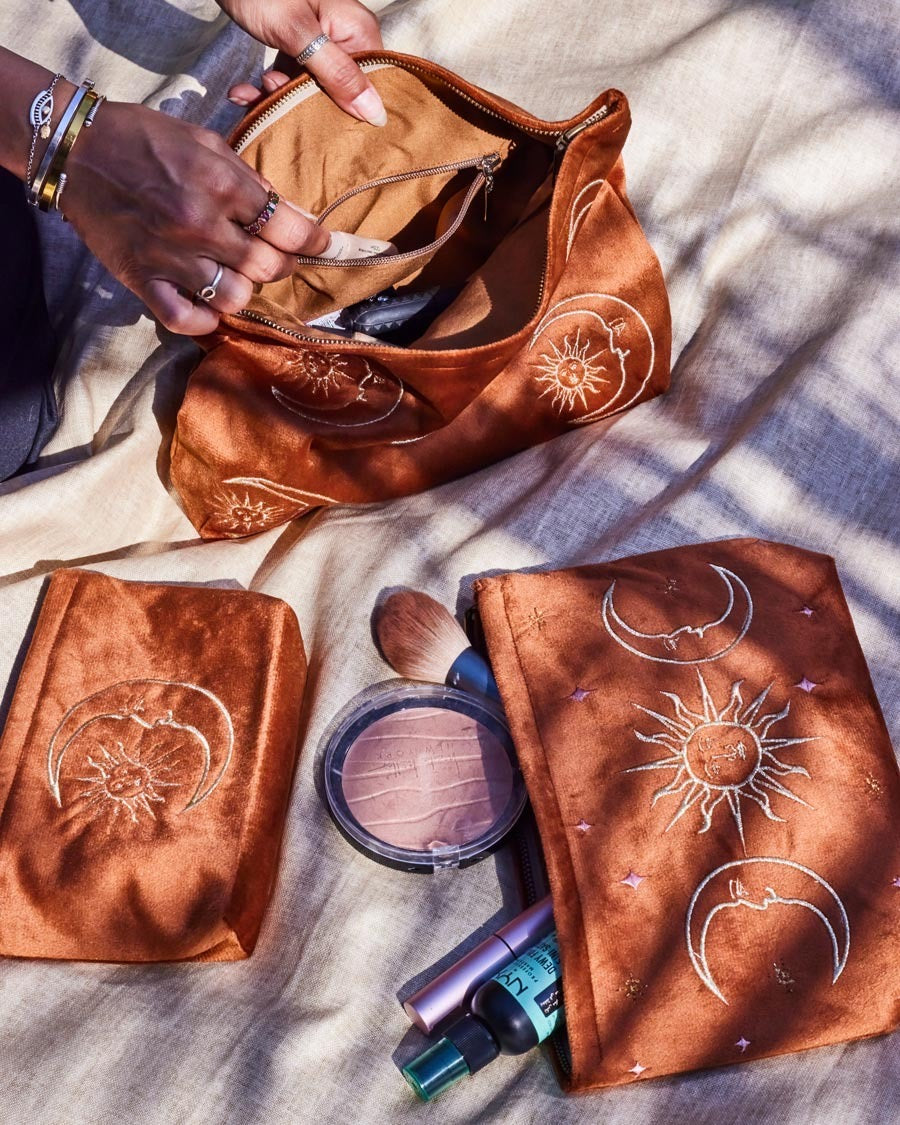 Lunara velvet pouch