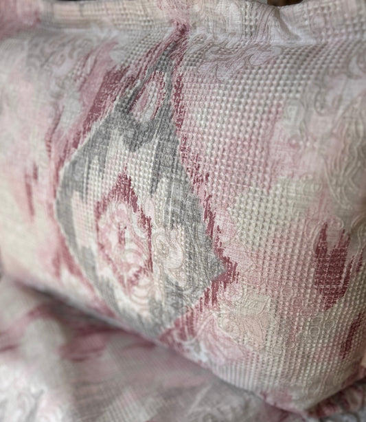 Pink diamond printed coverta