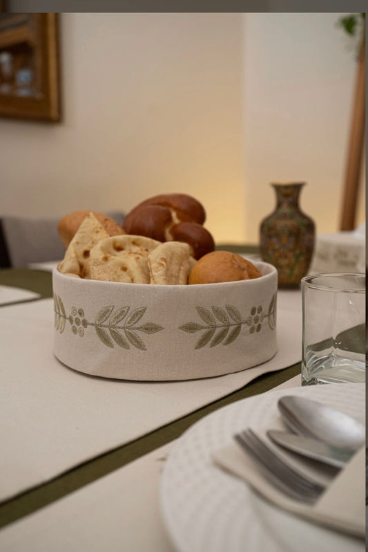 Waha bread basket
