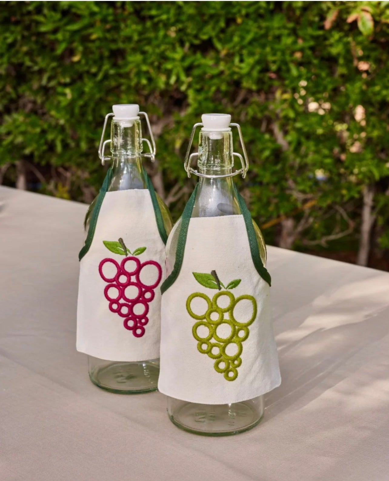 Vino Bottle Apron