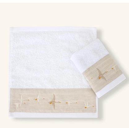 Feather flock guest towels