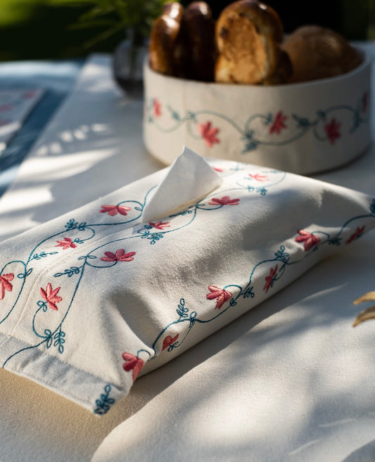 Spring blossom tissue cover