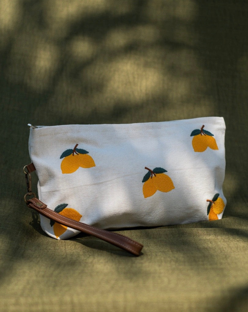 Limoncello pouch