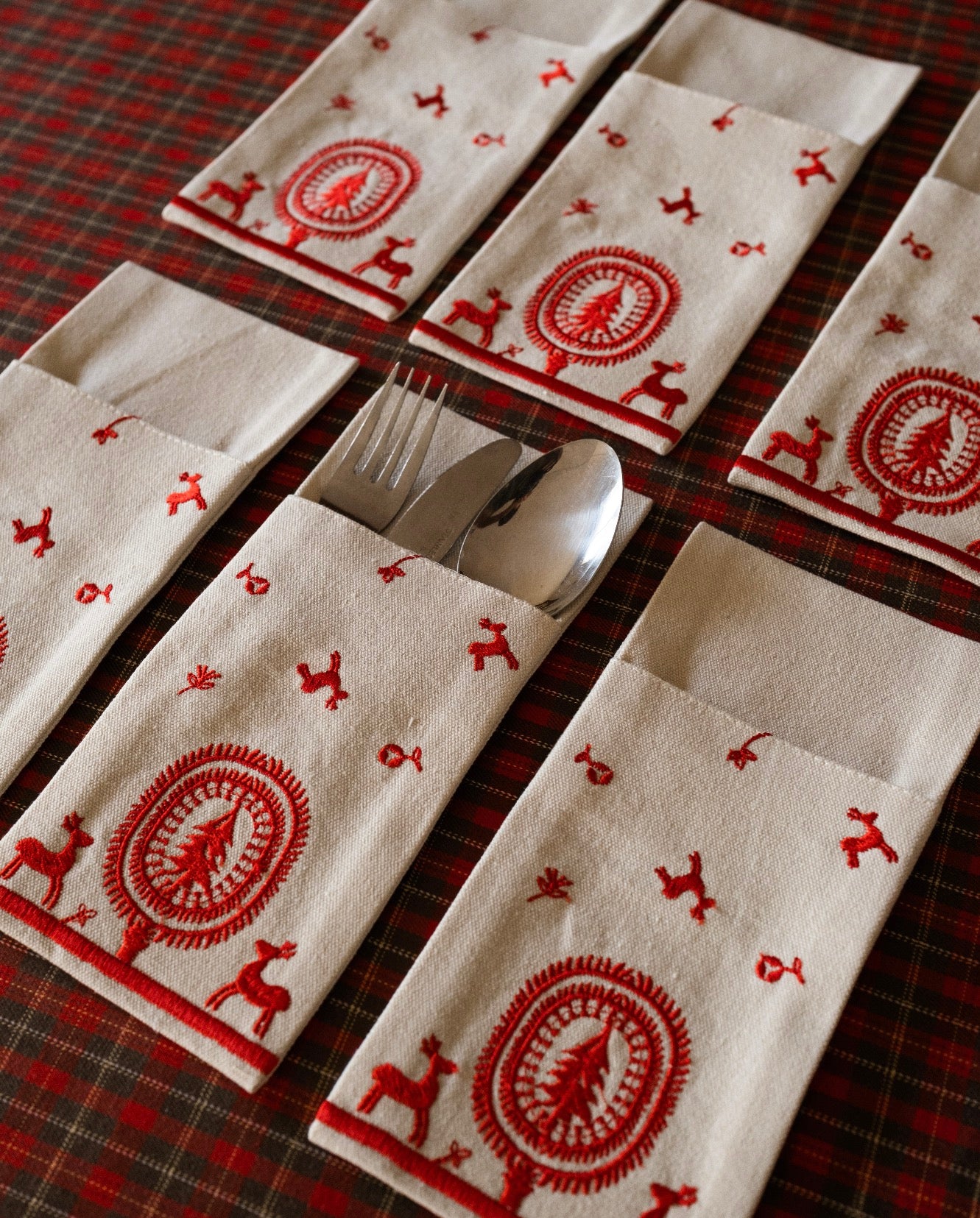 Deer Garden utensil pockets