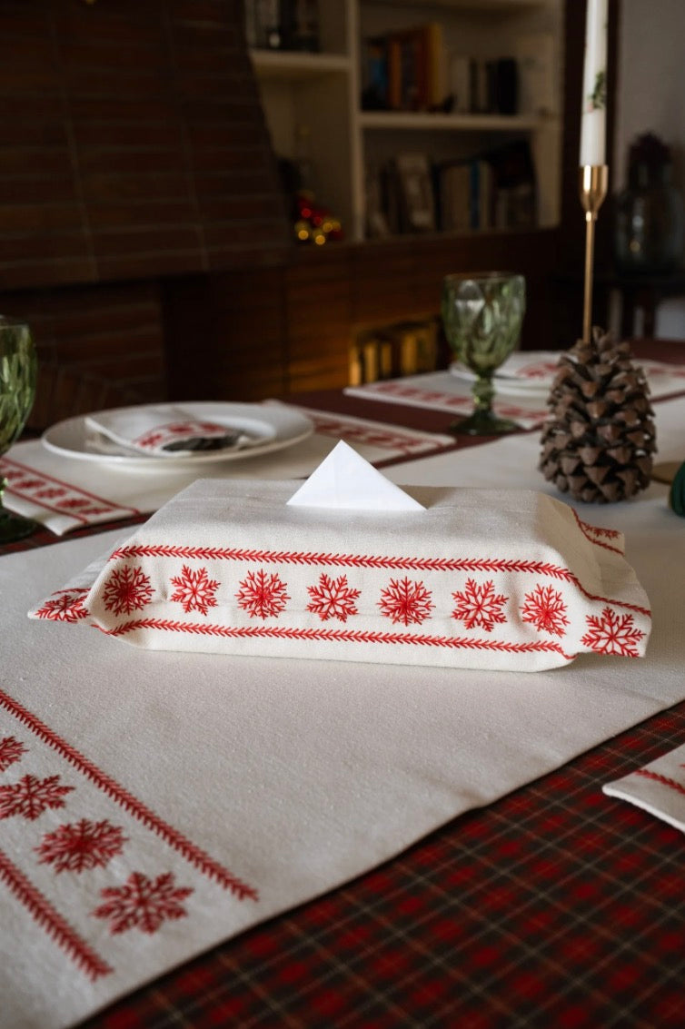 Snowfall tissue cover