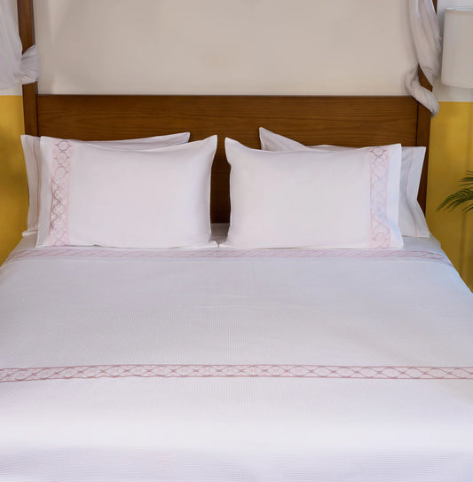 Chain bed sheet