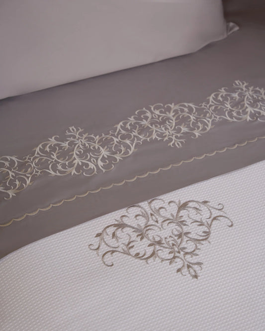 Glory bed cover