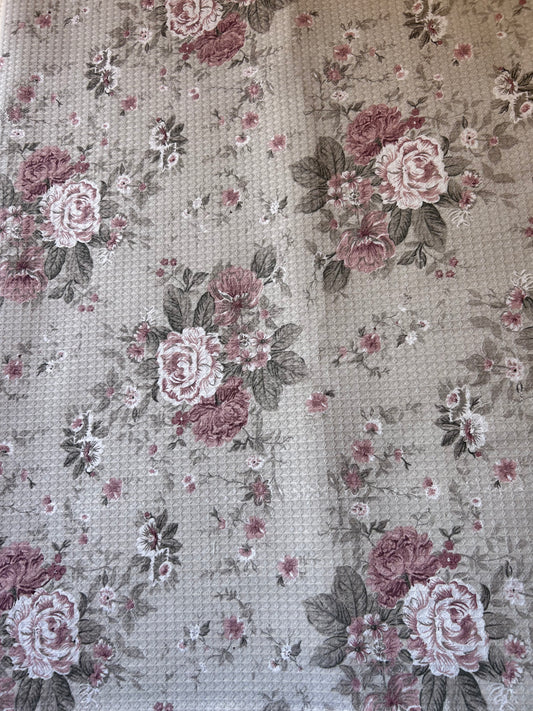 Beige flower bouquet printed coverta