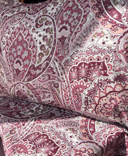 Paisley printed bed sheet set
