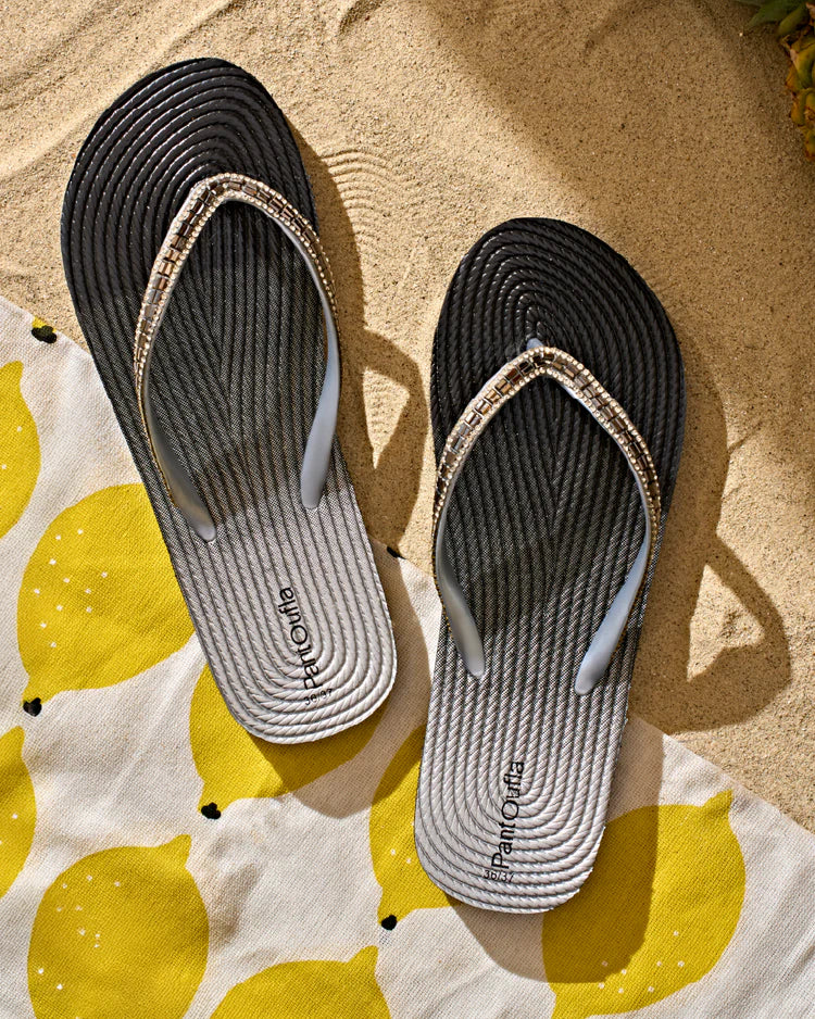 Latino women Flipflop