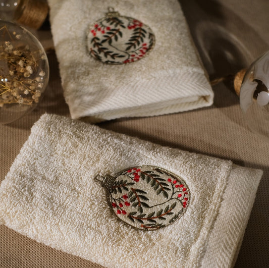 Christmas ornament guest towels